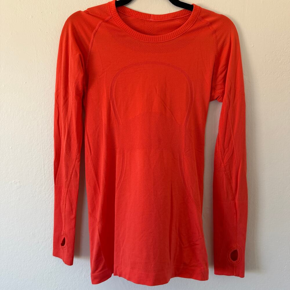 Lululemon Long sleeve athletic top